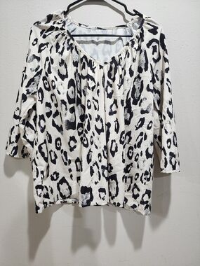 Black & Cream Leopard Print V-Neck Blouse